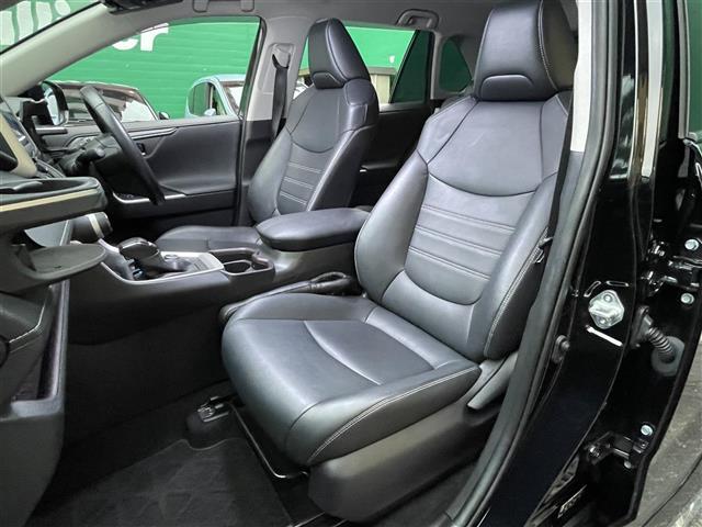 ＲＡＶ４ ハイブリッドＧ　禁煙　フルモデリスタエアロ　純正９型ナビ　ブラインドスポットモニター　パワーバックドア　ドライブレコーダー前後ステアリングヒータ―　純正１９インチアルミ　合皮シート　前席シートヒーター（14枚目）