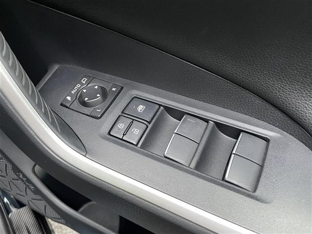 ＲＡＶ４ ハイブリッドＧ　禁煙　フルモデリスタエアロ　純正９型ナビ　ブラインドスポットモニター　パワーバックドア　ドライブレコーダー前後ステアリングヒータ―　純正１９インチアルミ　合皮シート　前席シートヒーター（31枚目）