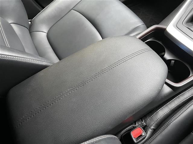 ＲＡＶ４ ハイブリッドＧ　禁煙　フルモデリスタエアロ　純正９型ナビ　ブラインドスポットモニター　パワーバックドア　ドライブレコーダー前後ステアリングヒータ―　純正１９インチアルミ　合皮シート　前席シートヒーター（36枚目）