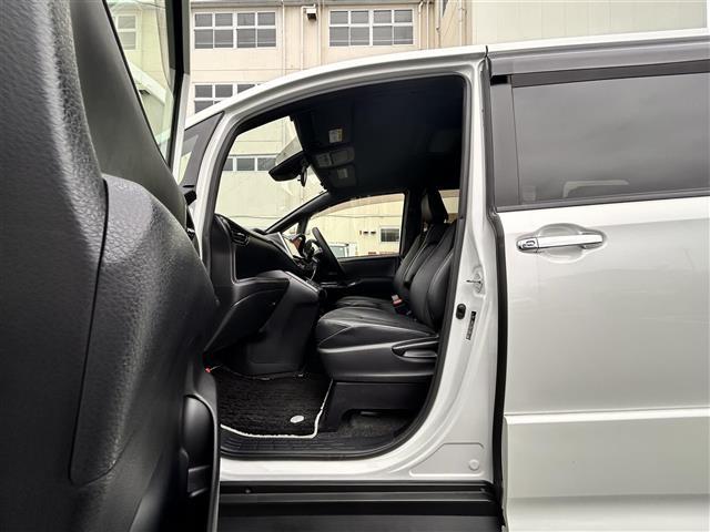 ノア Si ダブルバイビー 禁煙 9型ナビ Bカメ 黒半革 衝突軽減B(7枚目)