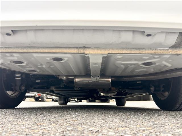 ノア Si ダブルバイビー 禁煙 9型ナビ Bカメ 黒半革 衝突軽減B(18枚目)