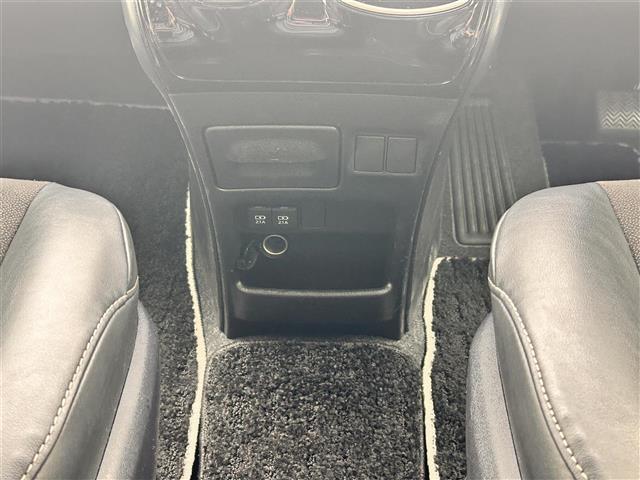 ノア Si ダブルバイビー 禁煙 9型ナビ Bカメ 黒半革 衝突軽減B(23枚目)