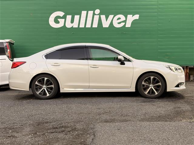 店頭在庫以外にも全国約４万台※の在庫から、ぴったりな１台をご提案します！※２０２３年１０月現在の在庫台数です。売約済の可能性があります。