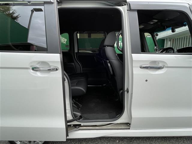 Ｎ－ＢＯＸカスタム Ｌターボ　禁煙　１オナ　Ｂカメ　半革　両側自動　自動追従　スマキー　ＥＴＣ（9枚目）