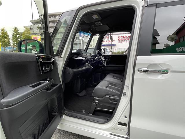 Ｎ－ＢＯＸカスタム Ｌターボ　禁煙　１オナ　Ｂカメ　半革　両側自動　自動追従　スマキー　ＥＴＣ（14枚目）