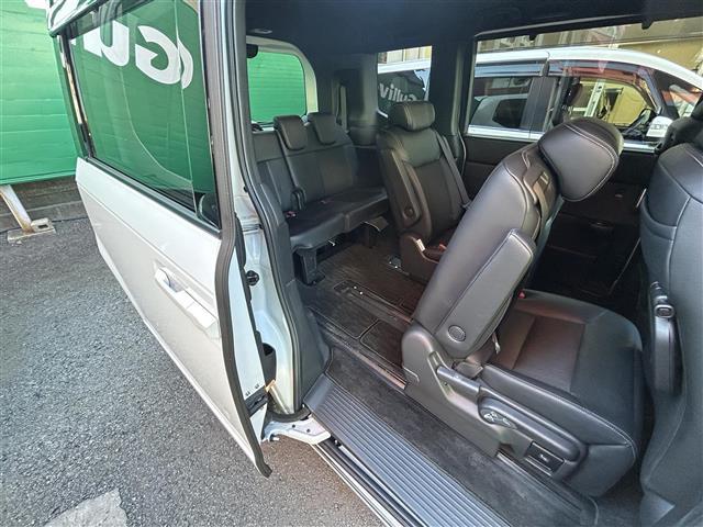 ステップワゴン ｅ：ＨＥＶスパーダ（10枚目）