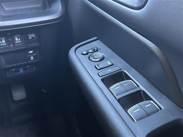 ステップワゴン ｅ：ＨＥＶスパーダ（30枚目）