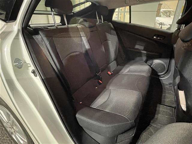 プリウス Sセーフティプラス 禁煙 純ナビ Bカメ スマキー ETC(9枚目)