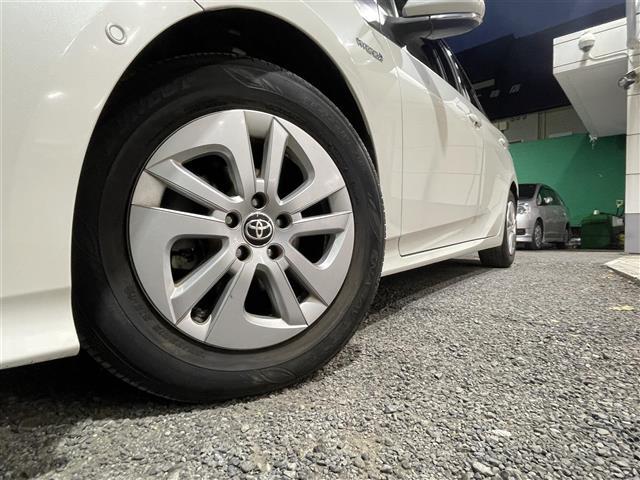 プリウス Sセーフティプラス 禁煙 純ナビ Bカメ スマキー ETC(22枚目)