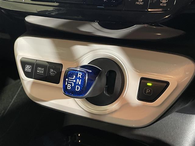 プリウス Sセーフティプラス 禁煙 純ナビ Bカメ スマキー ETC(29枚目)