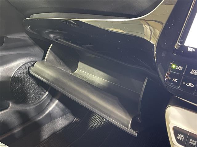 プリウス Sセーフティプラス 禁煙 純ナビ Bカメ スマキー ETC(34枚目)