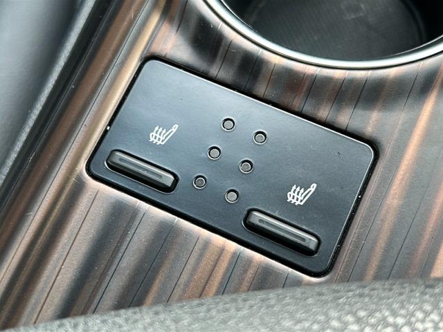 カムリ Ｇレザーパッケージ　禁煙　純正ナビ（ＣＤ／ＤＶＤ／フルセグＴＶ／ＳＤ／ＵＳＢ）バックカメラ　モデリスタエアロ　テレビキャンセラー　前方ドライブレコーダー　ＥＴＣ２．０　オートクルーズコントロール　シートヒーター（13枚目）