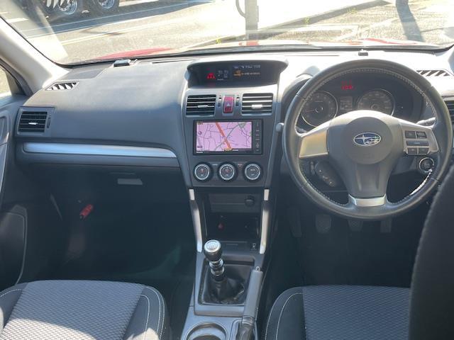 フォレスター ２．０ｉ－Ｌ　ドアバイザー、スペアキー、純正ＨＤＤナビ、バックカメラ（8枚目）