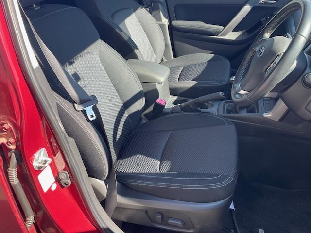 フォレスター ２．０ｉ－Ｌ　ドアバイザー、スペアキー、純正ＨＤＤナビ、バックカメラ（16枚目）