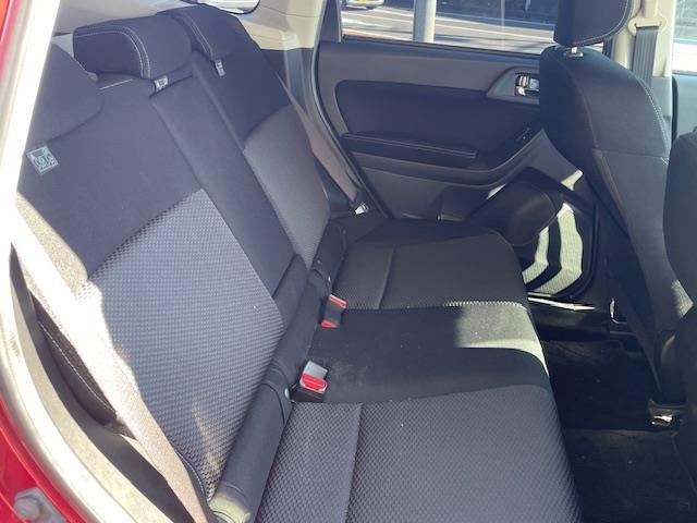 フォレスター ２．０ｉ－Ｌ　ドアバイザー、スペアキー、純正ＨＤＤナビ、バックカメラ（17枚目）