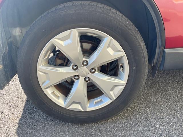 フォレスター ２．０ｉ－Ｌ　ドアバイザー、スペアキー、純正ＨＤＤナビ、バックカメラ（19枚目）