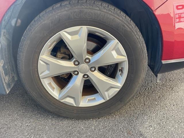 フォレスター ２．０ｉ－Ｌ　ドアバイザー、スペアキー、純正ＨＤＤナビ、バックカメラ（20枚目）