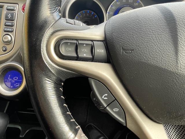 フィットハイブリッド ベースグレード　クルーズコントロール／ＥＣＯＮシステム／純正ナビ／ＥＴＣ／ＡＡＣ／ワンセグＴＶ／純正フロアマット／バックカメラ／リモコンキー（22枚目）