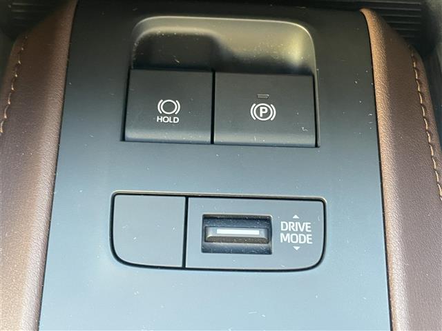 ハリアー Ｚ　衝突軽減装置／レーンキープアシスト／／アダプティブクルーズコントロール／ブラインドスポットアシスト／電動サイドブレーキ／電動リアゲート／オートハイビーム／ＬＥＤヘッドライト／コーナーセンサー（26枚目）