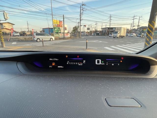 ステップワゴンスパーダ スパーダ　ホンダセンシング　９インチ純正ナビ（ＢＴ／ＵＳＢ／フルセグ／ＣＤ／ＤＶＤ／ＳＤ）　バックカメラ　フリップダウンモニター　前後ドライブレコーダーＥＴＣ　両側電動スライドドア　純正１６インチＡＷ　オートクルーズコントロール（16枚目）