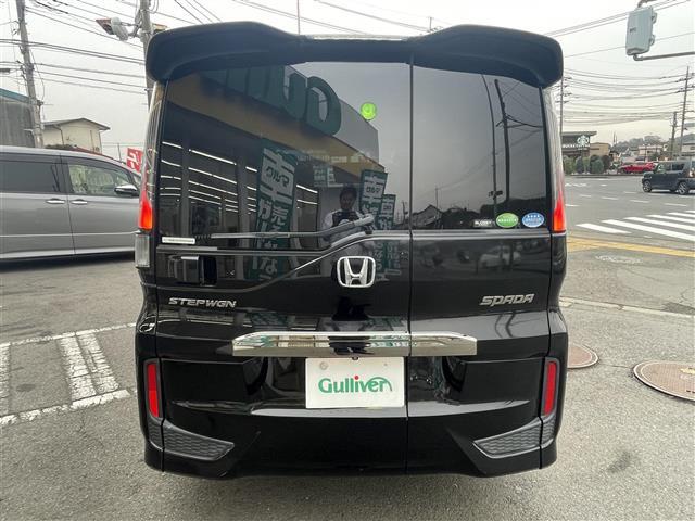 ステップワゴンスパーダ スパーダ・クールスピリット　衝突軽減システム／レーンキープアシスト／横滑り防止装置／アダプティブクルーズコントロール／カーテンエアバッグ／サイドエアバッグ／純正ナビ／純正フリップダウン／ハーフレザーシート／シートヒーター（3枚目）