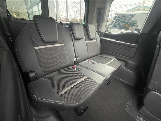 ステップワゴンスパーダ スパーダ・クールスピリット　衝突軽減システム／レーンキープアシスト／横滑り防止装置／アダプティブクルーズコントロール／カーテンエアバッグ／サイドエアバッグ／純正ナビ／純正フリップダウン／ハーフレザーシート／シートヒーター（15枚目）