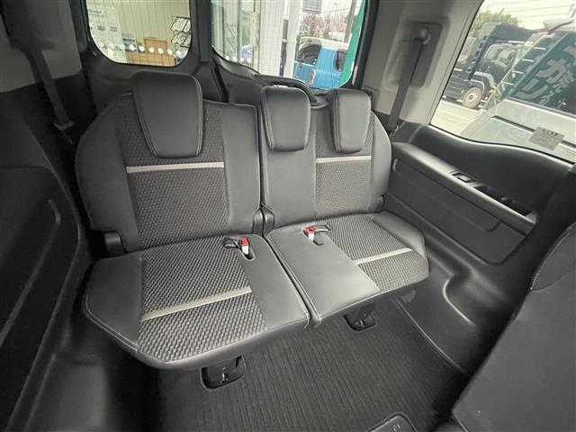 ステップワゴンスパーダ スパーダ・クールスピリット　衝突軽減システム／レーンキープアシスト／横滑り防止装置／アダプティブクルーズコントロール／カーテンエアバッグ／サイドエアバッグ／純正ナビ／純正フリップダウン／ハーフレザーシート／シートヒーター（16枚目）