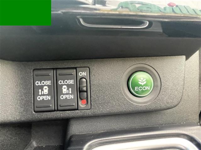 ステップワゴンスパーダ スパーダ・クールスピリット　衝突軽減システム／レーンキープアシスト／横滑り防止装置／アダプティブクルーズコントロール／カーテンエアバッグ／サイドエアバッグ／純正ナビ／純正フリップダウン／ハーフレザーシート／シートヒーター（27枚目）