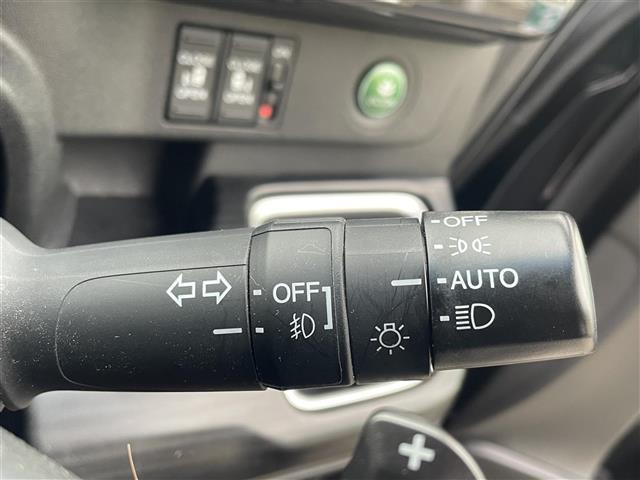 ステップワゴンスパーダ スパーダ・クールスピリット　衝突軽減システム／レーンキープアシスト／横滑り防止装置／アダプティブクルーズコントロール／カーテンエアバッグ／サイドエアバッグ／純正ナビ／純正フリップダウン／ハーフレザーシート／シートヒーター（32枚目）