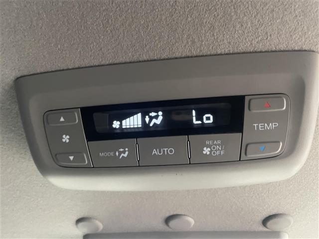 ステップワゴンスパーダ スパーダ・クールスピリット　衝突軽減システム／レーンキープアシスト／横滑り防止装置／アダプティブクルーズコントロール／カーテンエアバッグ／サイドエアバッグ／純正ナビ／純正フリップダウン／ハーフレザーシート／シートヒーター（39枚目）