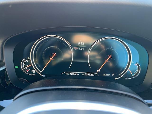 ５シリーズ ５２３ｉ　Ｍスポーツ　衝突軽減システム／アダプティブクルーズコントロール／パドルシフト／前後コーナーセンサー／ブラインドスポットアシスト／全方位カメラ／電動リアゲート／純正ＡＷ／カーテン＋サイドエアバッグ（8枚目）