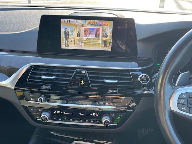 ５シリーズ ５２３ｉ　Ｍスポーツ　衝突軽減システム／アダプティブクルーズコントロール／パドルシフト／前後コーナーセンサー／ブラインドスポットアシスト／全方位カメラ／電動リアゲート／純正ＡＷ／カーテン＋サイドエアバッグ（10枚目）