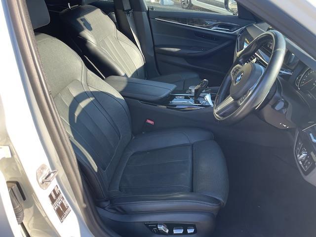 ５シリーズ ５２３ｉ　Ｍスポーツ　衝突軽減システム／アダプティブクルーズコントロール／パドルシフト／前後コーナーセンサー／ブラインドスポットアシスト／全方位カメラ／電動リアゲート／純正ＡＷ／カーテン＋サイドエアバッグ（22枚目）