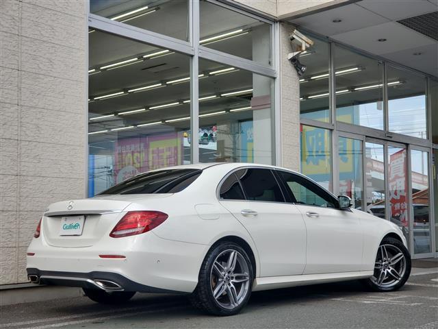 Ｅ２００　アバンギャルド　スポーツ　禁煙車　レーダーセーフティＰＫＧ　ナビ　カラーダイヤモンドホワイトパール　ＡＭＧ１９アルミ　アンビエントライト　ＬＥＤヘッドライト　キーレスゴー　ドラレコ　Ｒ１　Ｒ２　Ｒ３　Ｒ５　ディーラー点検記録簿(6枚目)