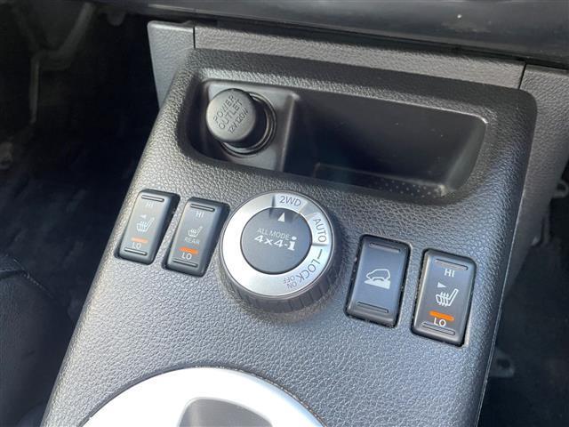 エクストレイル 20Xt ワンオーナー/4WD/ハイパールーフレール/純HDDナビ/フルセグTV/バックカメラ/シートヒーター/ETC/キセノン/前後ドラレコ(8枚目)