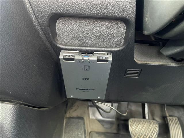 エクストレイル 20Xt ワンオーナー/4WD/ハイパールーフレール/純HDDナビ/フルセグTV/バックカメラ/シートヒーター/ETC/キセノン/前後ドラレコ(10枚目)