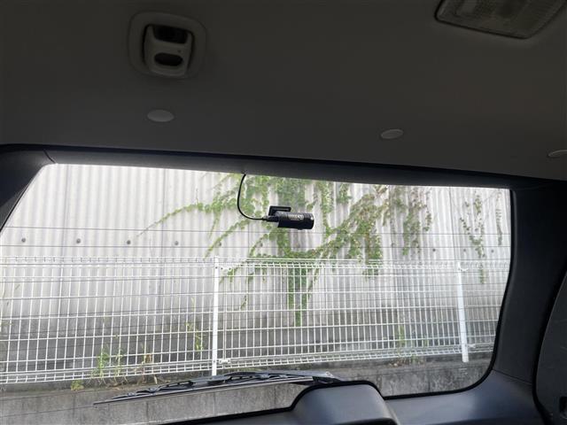 エクストレイル 20Xt ワンオーナー/4WD/ハイパールーフレール/純HDDナビ/フルセグTV/バックカメラ/シートヒーター/ETC/キセノン/前後ドラレコ(14枚目)