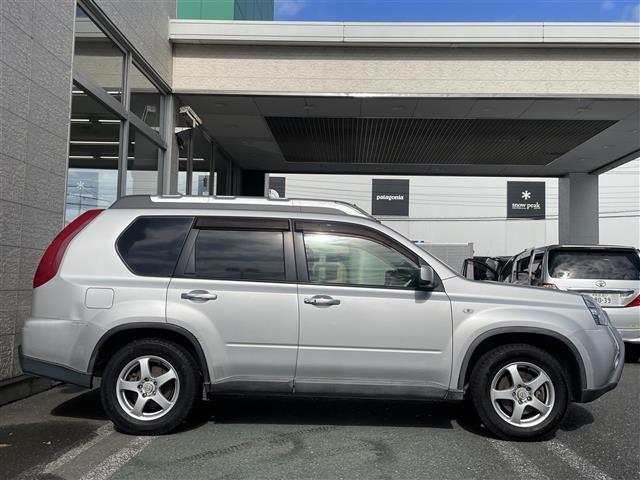 エクストレイル 20Xt ワンオーナー/4WD/ハイパールーフレール/純HDDナビ/フルセグTV/バックカメラ/シートヒーター/ETC/キセノン/前後ドラレコ(24枚目)