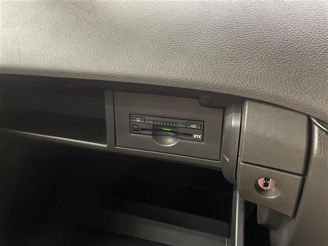 SAI S Cパッケージ 純メモリナビ/フルセグTV/バックカメラ/クルコン/ビルトインETC/スマートキー/LEDヘッドライト/LEDフォグ(14枚目)