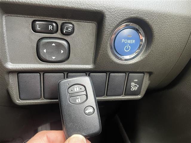 SAI S Cパッケージ 純メモリナビ/フルセグTV/バックカメラ/クルコン/ビルトインETC/スマートキー/LEDヘッドライト/LEDフォグ(15枚目)