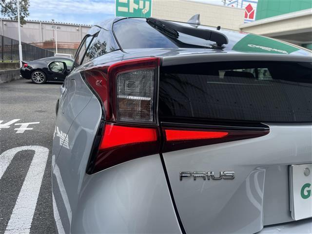 プリウス A 純9型メモリナビ/フルセグTV/ACCクルコン/パワーシート/ビルトインETC2.0/スマートキー/LEDヘッドライト/LEDフォグ/PCS/LTA/BSM/HUD/PKSB/RSA/前後ドラレコ(35枚目)