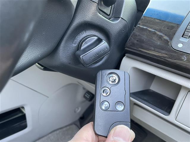 エリシオンプレステージ Ｓ　ＨＤＤナビスペシャルパッケージ　純ＨＤＤナビ／外フルセグＴＶ／バックカメラ／両側パワスラ／ビルトインＥＴＣ／スマートキー／キセノン／ハーフレザーシート（15枚目）