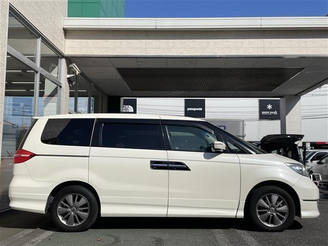 エリシオンプレステージ Ｓ　ＨＤＤナビスペシャルパッケージ　純ＨＤＤナビ／外フルセグＴＶ／バックカメラ／両側パワスラ／ビルトインＥＴＣ／スマートキー／キセノン／ハーフレザーシート（27枚目）