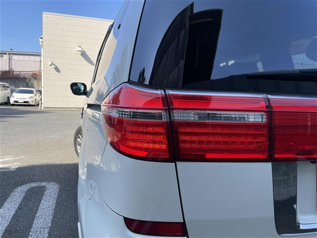 エリシオンプレステージ Ｓ　ＨＤＤナビスペシャルパッケージ　純ＨＤＤナビ／外フルセグＴＶ／バックカメラ／両側パワスラ／ビルトインＥＴＣ／スマートキー／キセノン／ハーフレザーシート（32枚目）