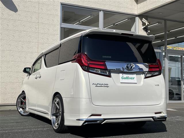 アルファード ３．５エグゼクティブラウンジ　モデリスタエアロ／Ｗサンルーフ／ＪＢＬ純ナビ／フルセグ／全方位モニタ／黒革電動シート／シートヒータ／後席エアシート／オットマン／両パワスラ／電動バックドア／ＰＣＳ／外２１ＡＷ／ＴＥＩＮ車高調（2枚目）