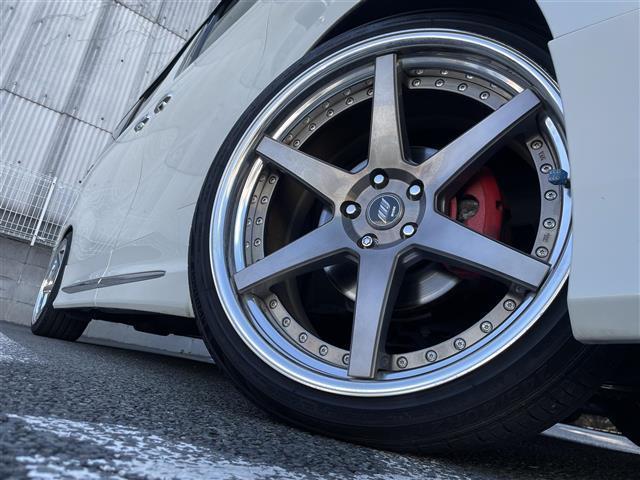 アルファード ３．５エグゼクティブラウンジ　モデリスタエアロ／Ｗサンルーフ／ＪＢＬ純ナビ／フルセグ／全方位モニタ／黒革電動シート／シートヒータ／後席エアシート／オットマン／両パワスラ／電動バックドア／ＰＣＳ／外２１ＡＷ／ＴＥＩＮ車高調（41枚目）