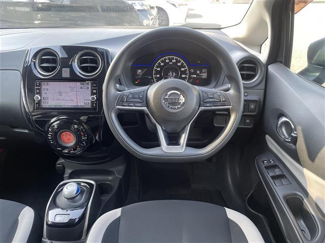 ノート e-パワー X 純メモリナビ/フルセグTV/全方位モニター/クルコン/ETC/スマートキー/LEDヘッドライト/衝突軽減ブレーキ/LDW/前後ドラレコ(3枚目)