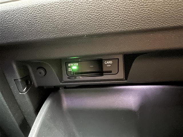 ゴルフＲ ２０イヤーズ　ワンオーナー／４ＷＤ／ターボ／黒革電動シート／シートヒータ／エアシート／ＡＣＣクルコン／ビルトインＥＴＣ／スマートキー／ＬＥＤヘッドライト／衝突軽減ブレーキ／純アクラポビッチマフラー（14枚目）