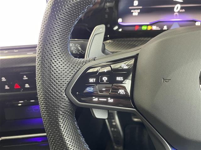 ゴルフＲ ２０イヤーズ　ワンオーナー／４ＷＤ／ターボ／黒革電動シート／シートヒータ／エアシート／ＡＣＣクルコン／ビルトインＥＴＣ／スマートキー／ＬＥＤヘッドライト／衝突軽減ブレーキ／純アクラポビッチマフラー（15枚目）