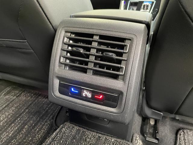 ゴルフＲ ２０イヤーズ　ワンオーナー／４ＷＤ／ターボ／黒革電動シート／シートヒータ／エアシート／ＡＣＣクルコン／ビルトインＥＴＣ／スマートキー／ＬＥＤヘッドライト／衝突軽減ブレーキ／純アクラポビッチマフラー（25枚目）